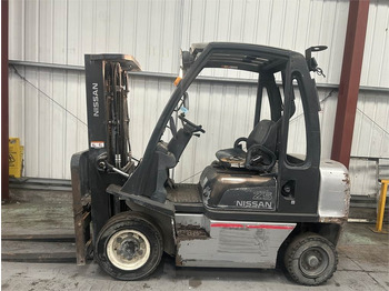 Diesel forklift NISSAN
