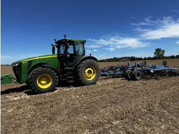 Farm tractor JOHN DEERE 8335R