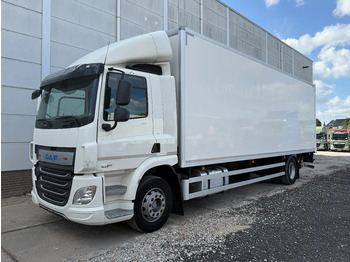Box truck DAF CF 320
