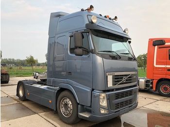 Tractor unit Volvo FH13-520 EURO 5: picture 1