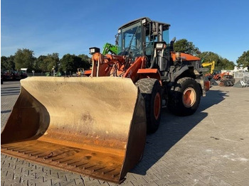 Wheel loader Hitachi ZW 180: picture 2 Wheel loader Hitachi ZW 180: picture 2