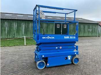 Aerial platform SKYJACK