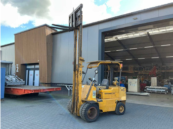 Forklift CATERPILLAR