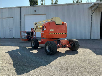 Aerial platform JLG