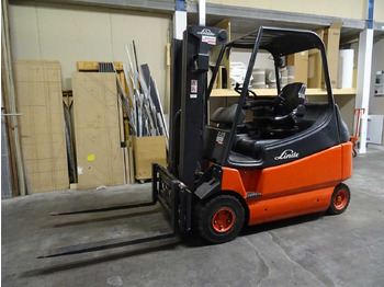 Forklift LINDE E25