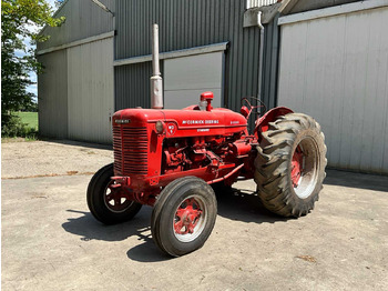 Farm tractor McCORMICK