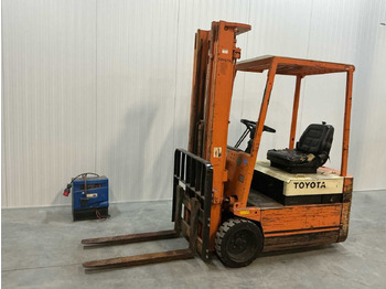 Forklift TOYOTA