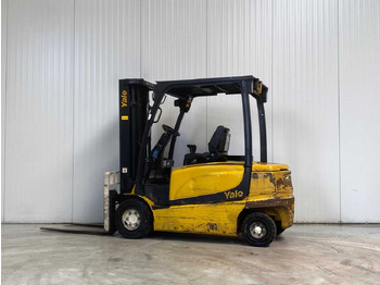 Forklift YALE