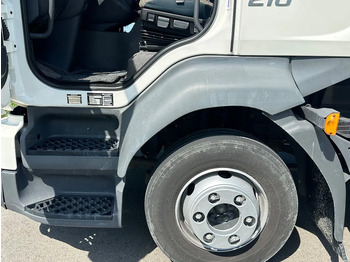 Box truck Volvo FL 210.12 EURO6: picture 5 Box truck Volvo FL 210.12 EURO6: picture 5