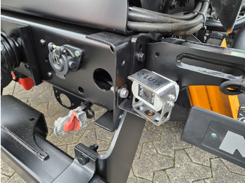 Hook lift truck MAN TGL 8.190 Feuerwehrfahrzeug City Abrollkipper: picture 3 Hook lift truck MAN TGL 8.190 Feuerwehrfahrzeug City Abrollkipper: picture 3