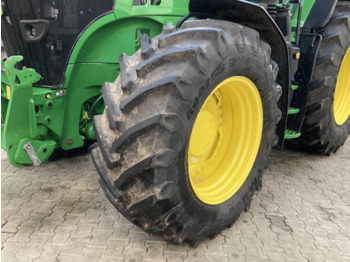 Farm tractor John Deere 7R 350: picture 4