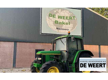 Farm tractor JOHN DEERE