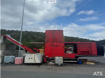 Industrial waste shredder