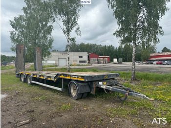 Low loader trailer