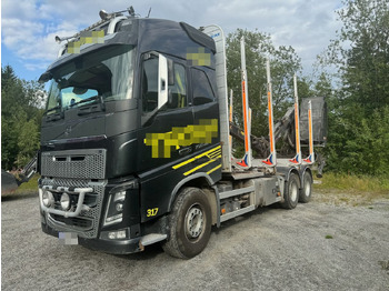 Timber truck VOLVO FH16 750