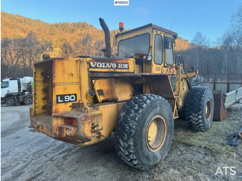 Wheel loader Volvo L90: picture 4