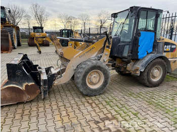 Wheel loader CATERPILLAR 906M