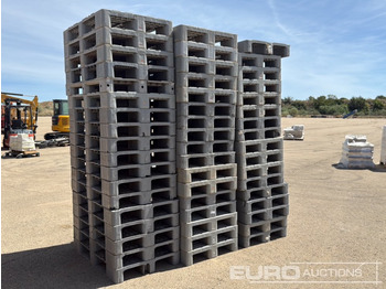 Construction equipment Various European Plastic Pallets (800mm x 1200mm): picture 3