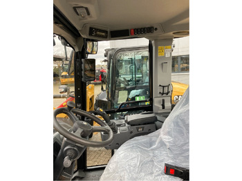 New Wheel loader Caterpillar 906: picture 4