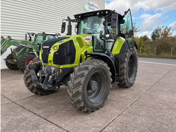 Farm tractor CLAAS Axion 870