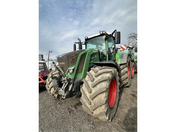 Farm tractor FENDT 828 Vario