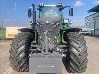 Farm tractor FENDT 936 Vario