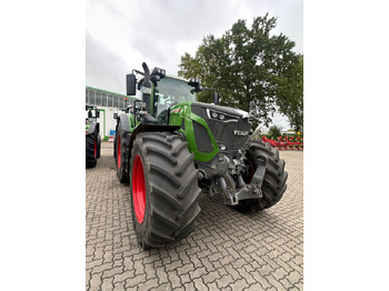 Farm tractor FENDT 936 Vario