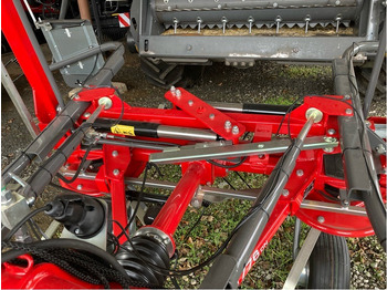 New Tedder/ Rake Massey Ferguson TD 776 DN: picture 3 New Tedder/ Rake Massey Ferguson TD 776 DN: picture 3