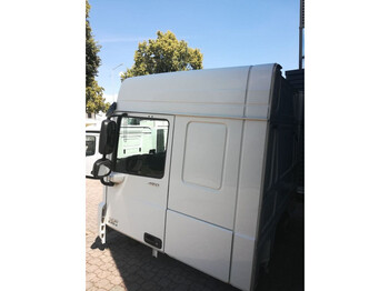 Cab and interior for Truck DAF XF 106 Euro 6: picture 5