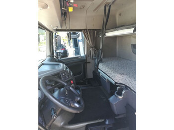 Cab and interior for Truck DAF XF 106 Euro 6: picture 4