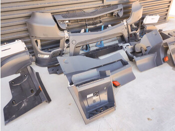 New Bumper for Truck Mercedes-Benz ACTROS AROCS: picture 2 New Bumper for Truck Mercedes-Benz ACTROS AROCS: picture 2