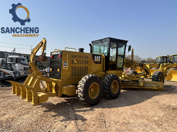 Grader CATERPILLAR 140H