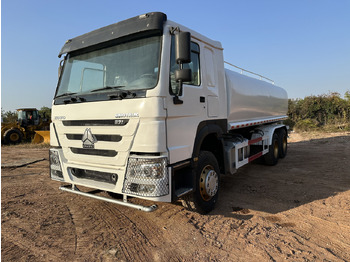 Tank truck SINOTRUK HOWO 371 Water Tanker Truck: picture 3