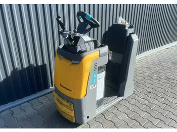 Tow tractor JUNGHEINRICH