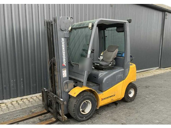 LPG forklift JUNGHEINRICH TFG 425