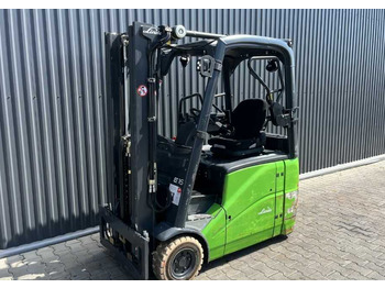 Electric forklift LINDE E16