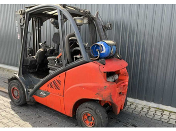 LPG forklift Linde H35T-02: picture 3
