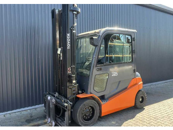 Electric forklift TOYOTA
