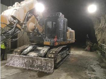 Excavator LIEBHERR R 944