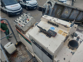 Slipform paver WIRTGEN