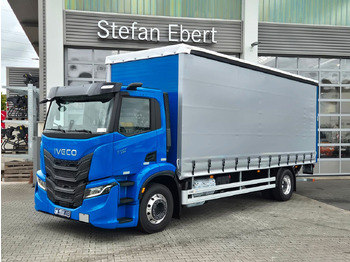 Curtainsider truck IVECO S-WAY