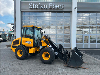 Wheel loader JCB 407