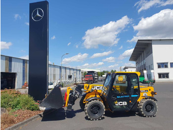 Telescopic handler JCB