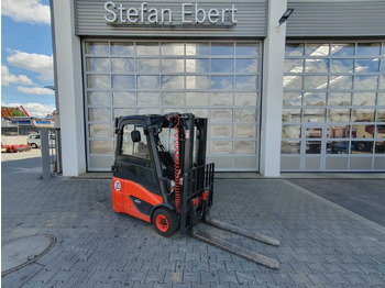 Electric forklift LINDE E