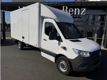 Closed box van MERCEDES-BENZ Sprinter 317