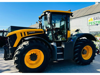 Farm tractor JCB Fastrac 4220