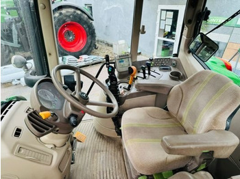 Farm tractor JOHN DEERE