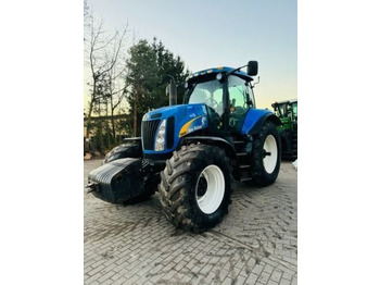 Farm tractor NEW HOLLAND T8040