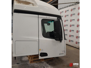 Cab and interior for Truck Mercedes-Benz Occ cabine RHD Mercedes: picture 4 Cab and interior for Truck Mercedes-Benz Occ cabine RHD Mercedes: picture 4