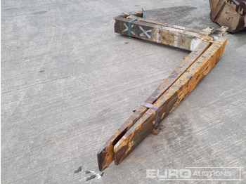 Material handling equipment